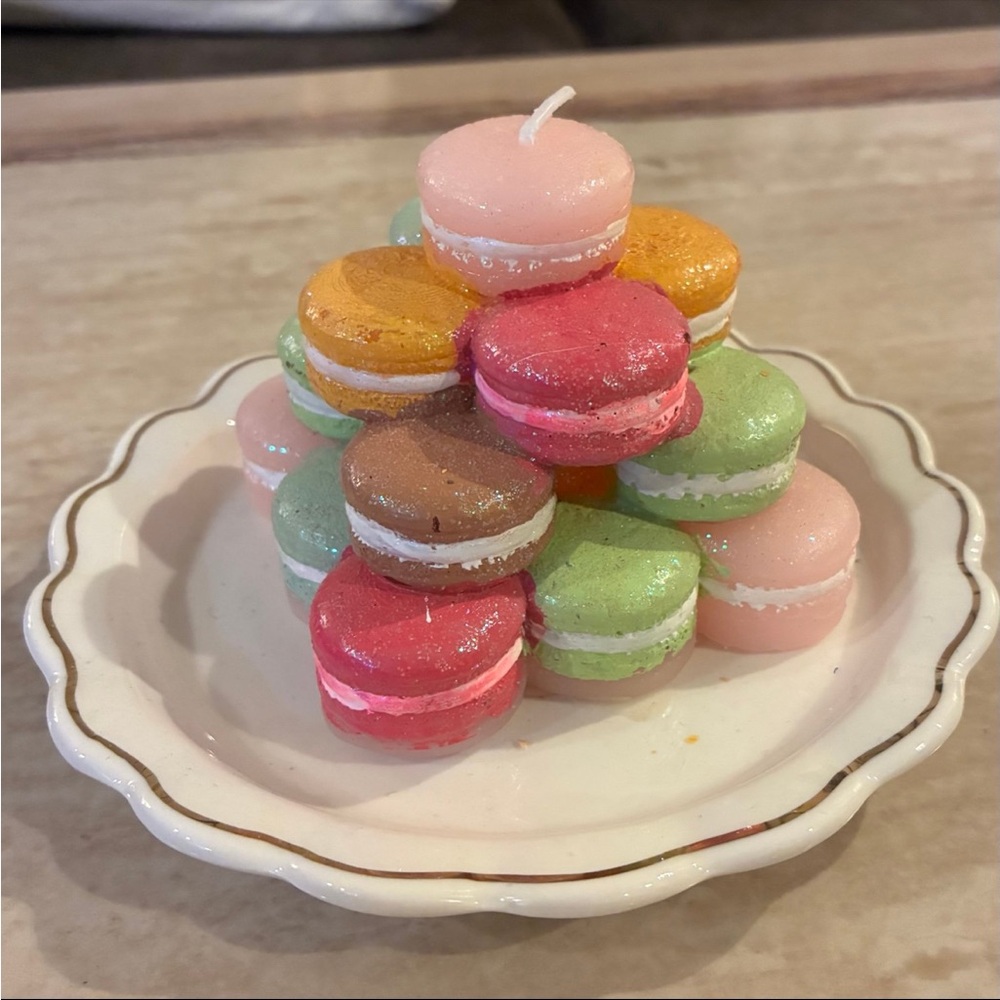 NEW Sparkling Macarons Plated Candle Homegoods‎